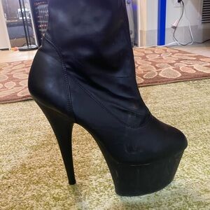 Elegant Black High Heel Boots
